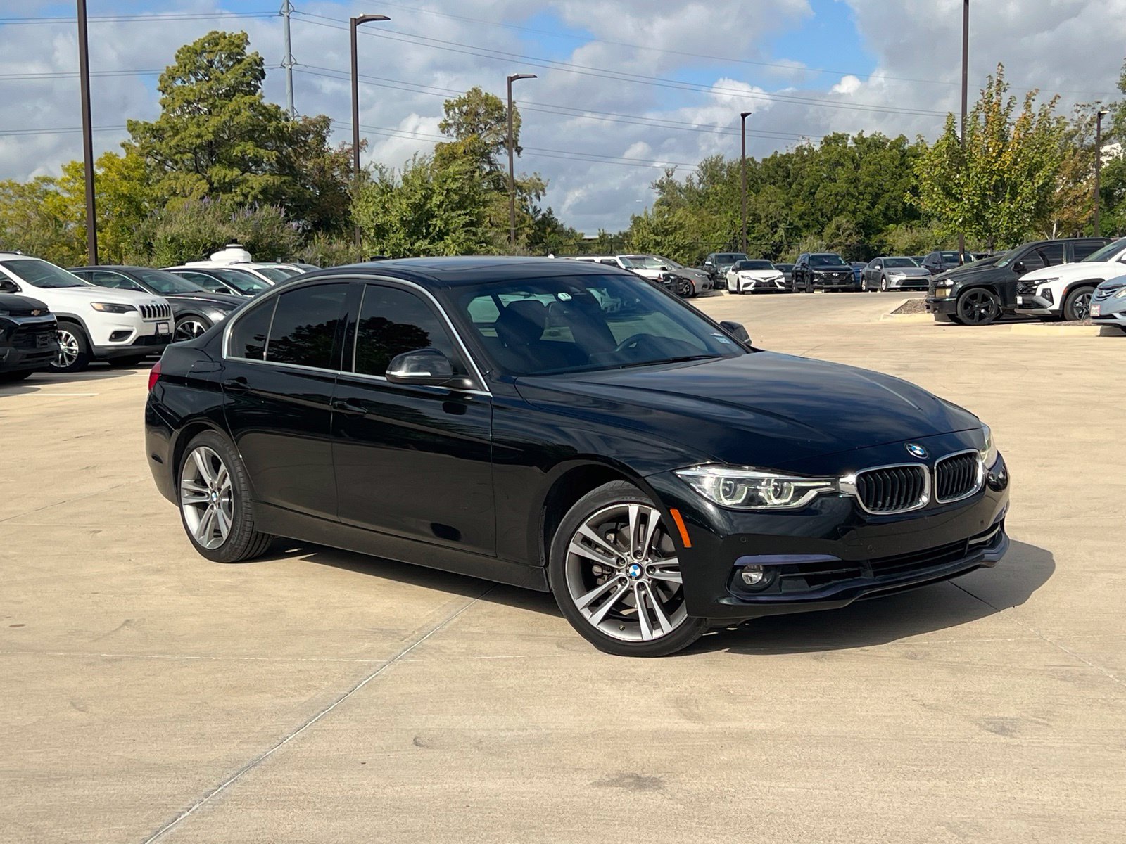 2018 BMW 3 Series 330i xDrive Sedan