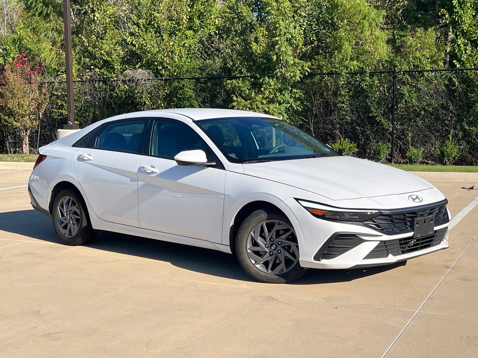 2024 Hyundai Elantra Hybrid