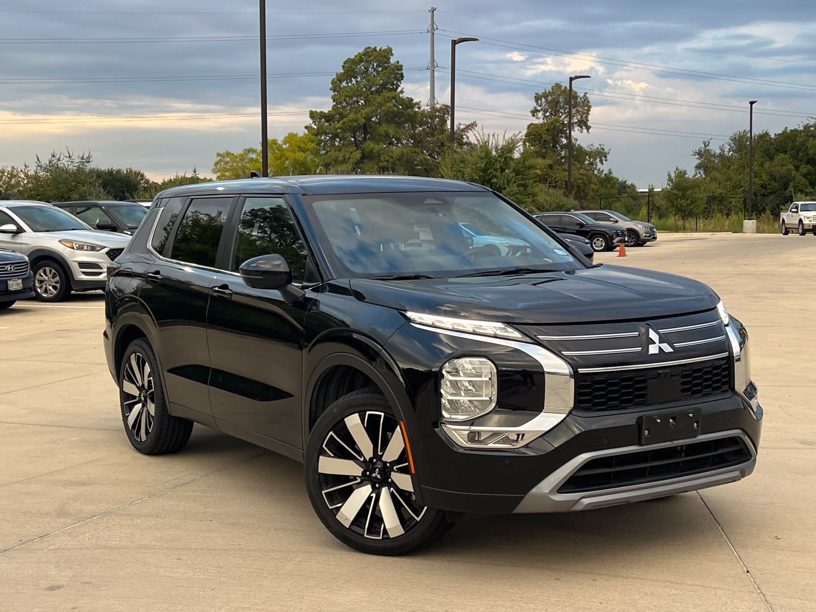 2025 Mitsubishi Outlander