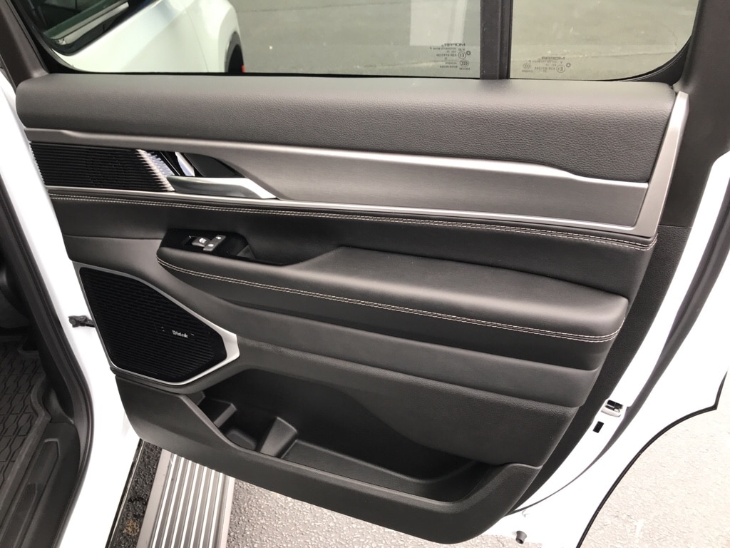 2026 Jeep Grand Wagoneer Limited Altitude - Photo 34