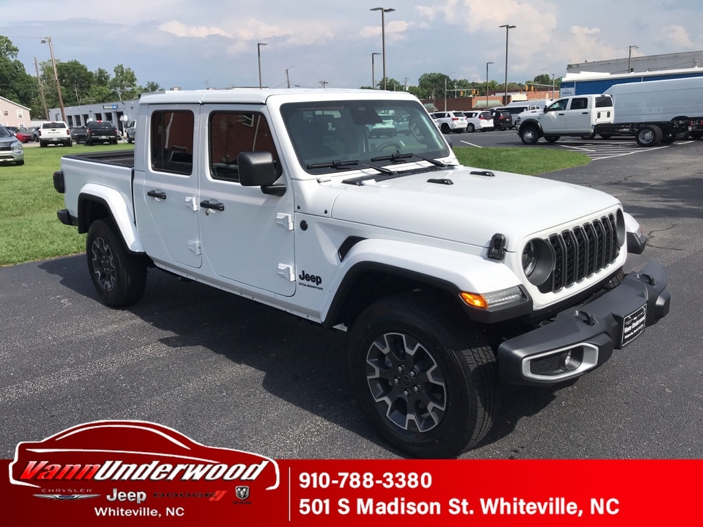 New 2026 Jeep Gladiator SAHARA 4X4 Pickup