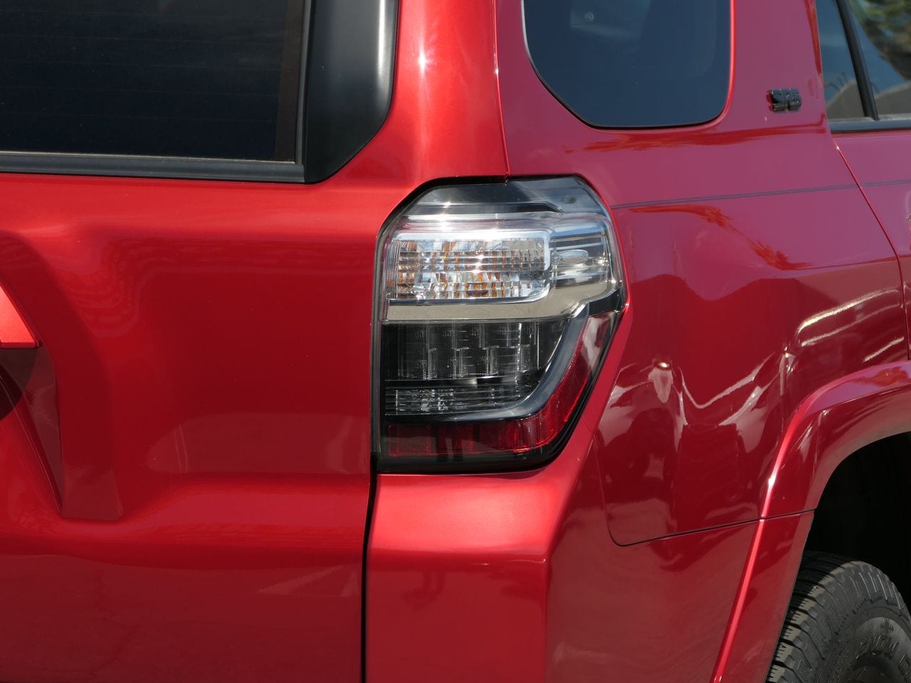2022 Toyota 4Runner SR5 Premium - Photo 3