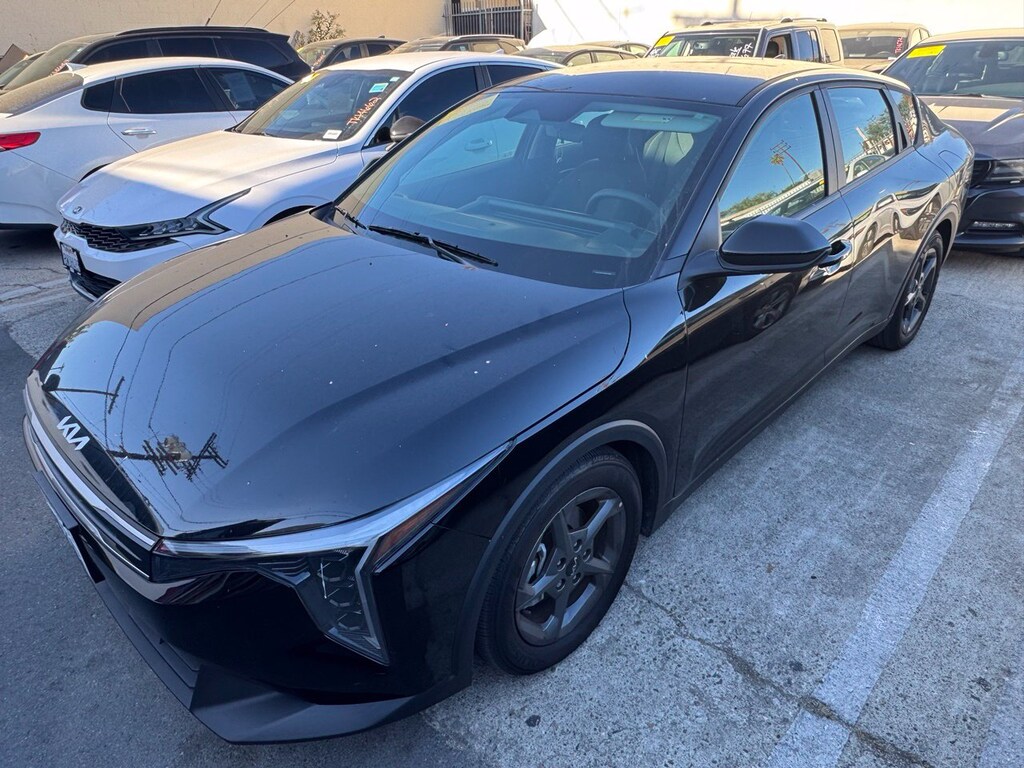Certified 2025 Kia K4 LXS Sedan