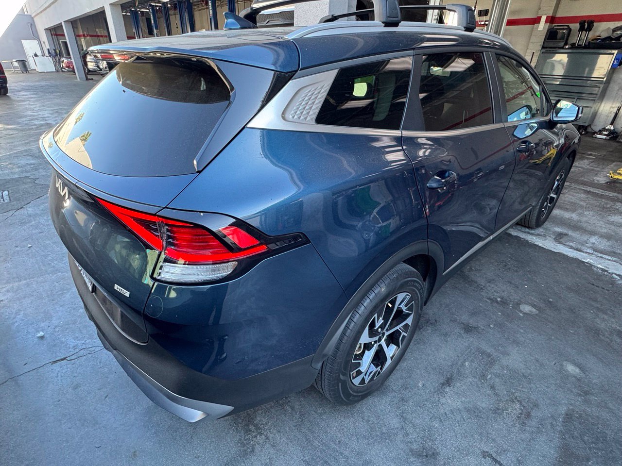 Certified 2023 Kia Sportage Hybrid EX SUV