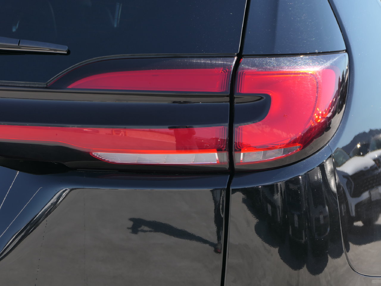 Used 2024 Chrysler Pacifica Hybrid Select Minivan/Van