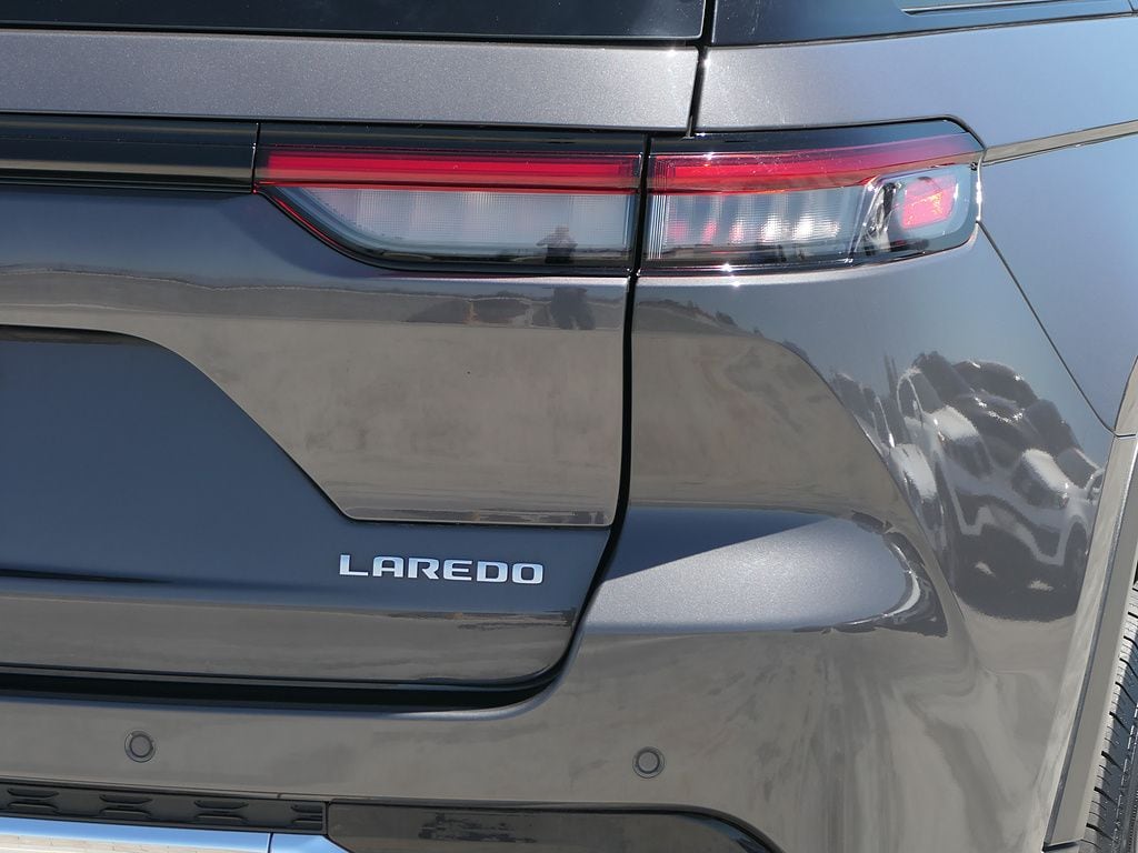 Used 2025 Jeep Grand Cherokee Laredo SUV