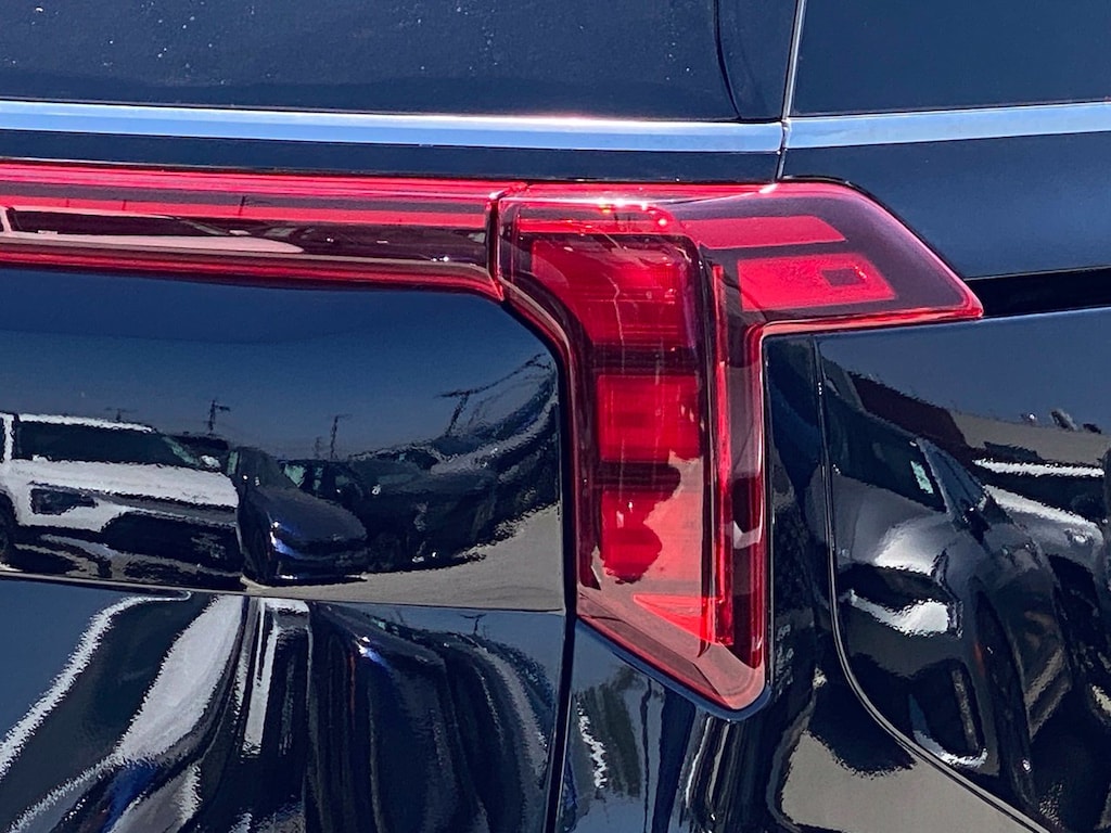 New 2026 Kia Carnival Hybrid SX Minivan/Van