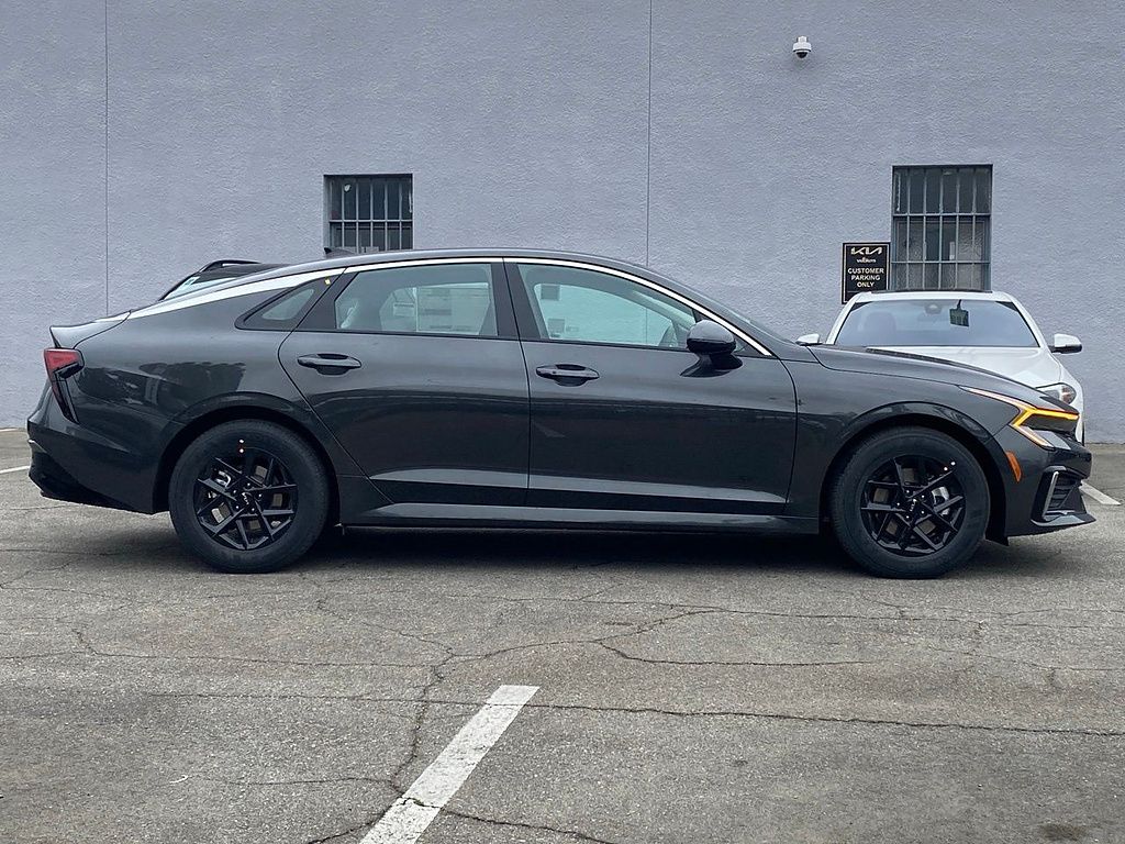 New 2026 Kia K5 LXS Sedan