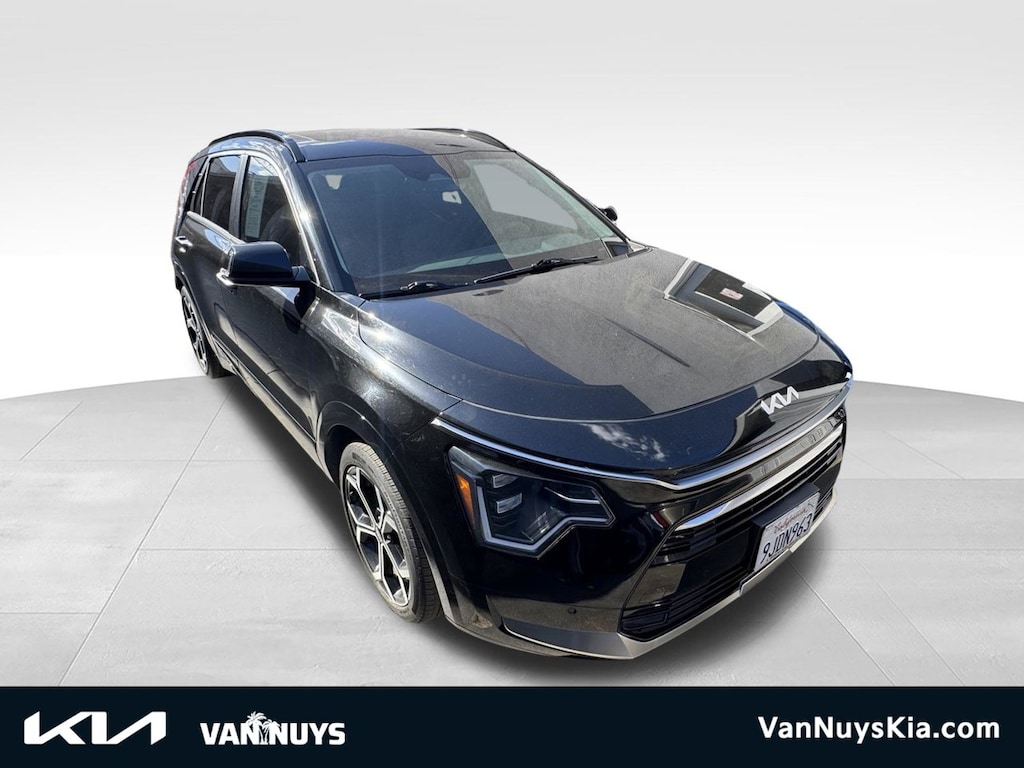Certified 2023 Kia Niro SX Touring SUV