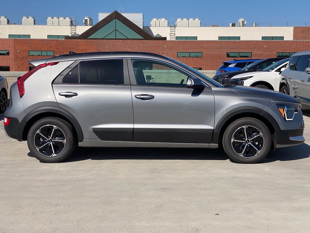 New 2026 Kia Niro EX SUV