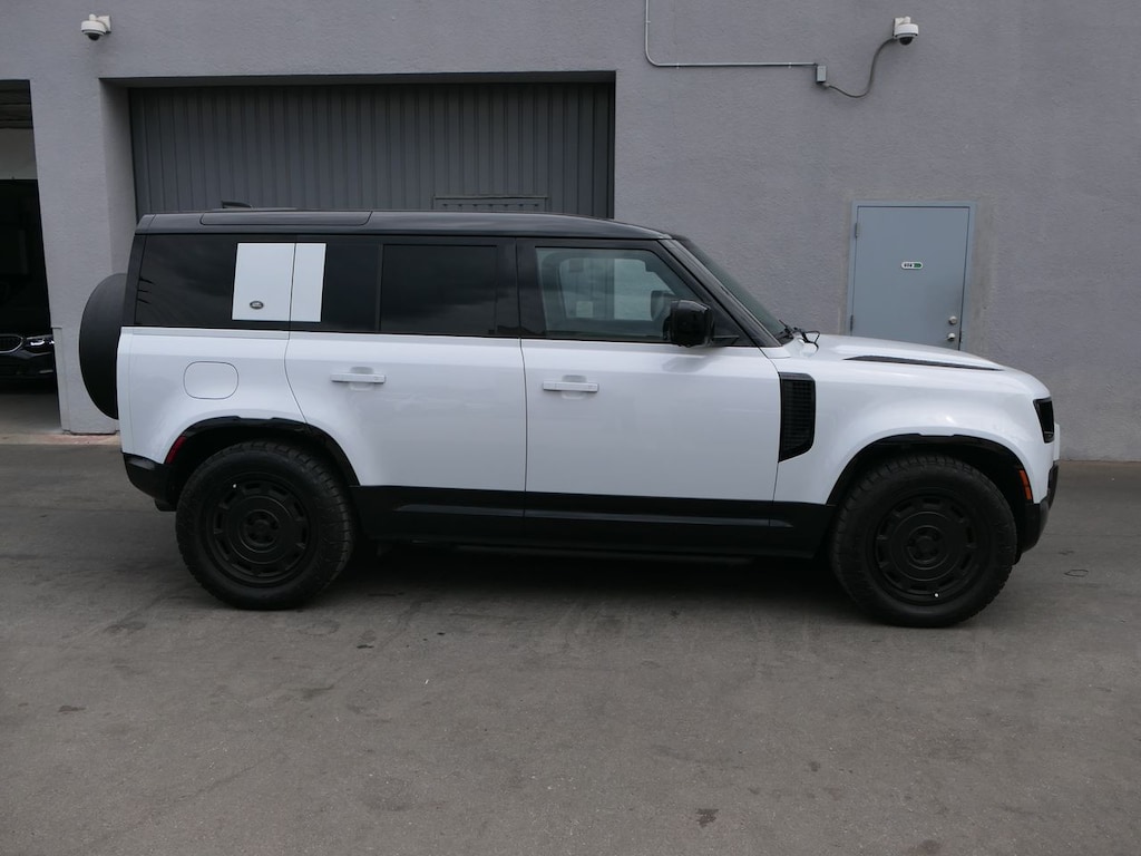 Used 2023 Land Rover Defender 110 V8 SUV