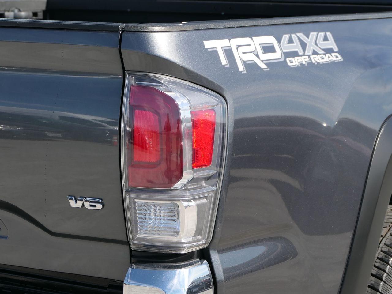 2022 Toyota Tacoma TRD Off Road - Photo 4