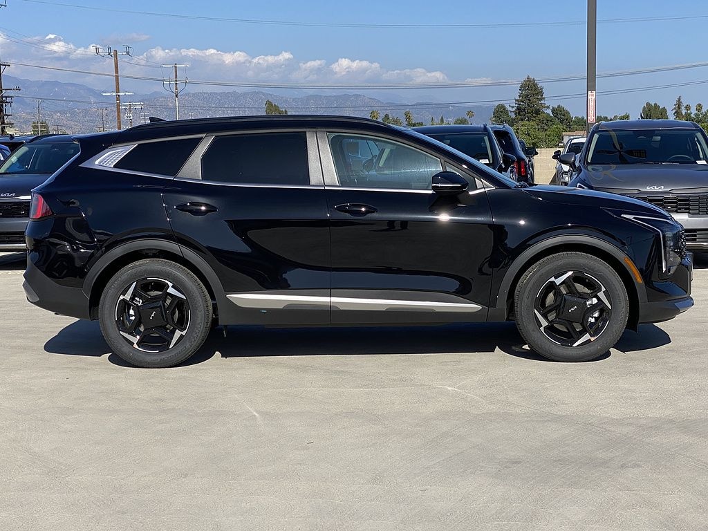 New 2026 Kia Sportage EX SUV