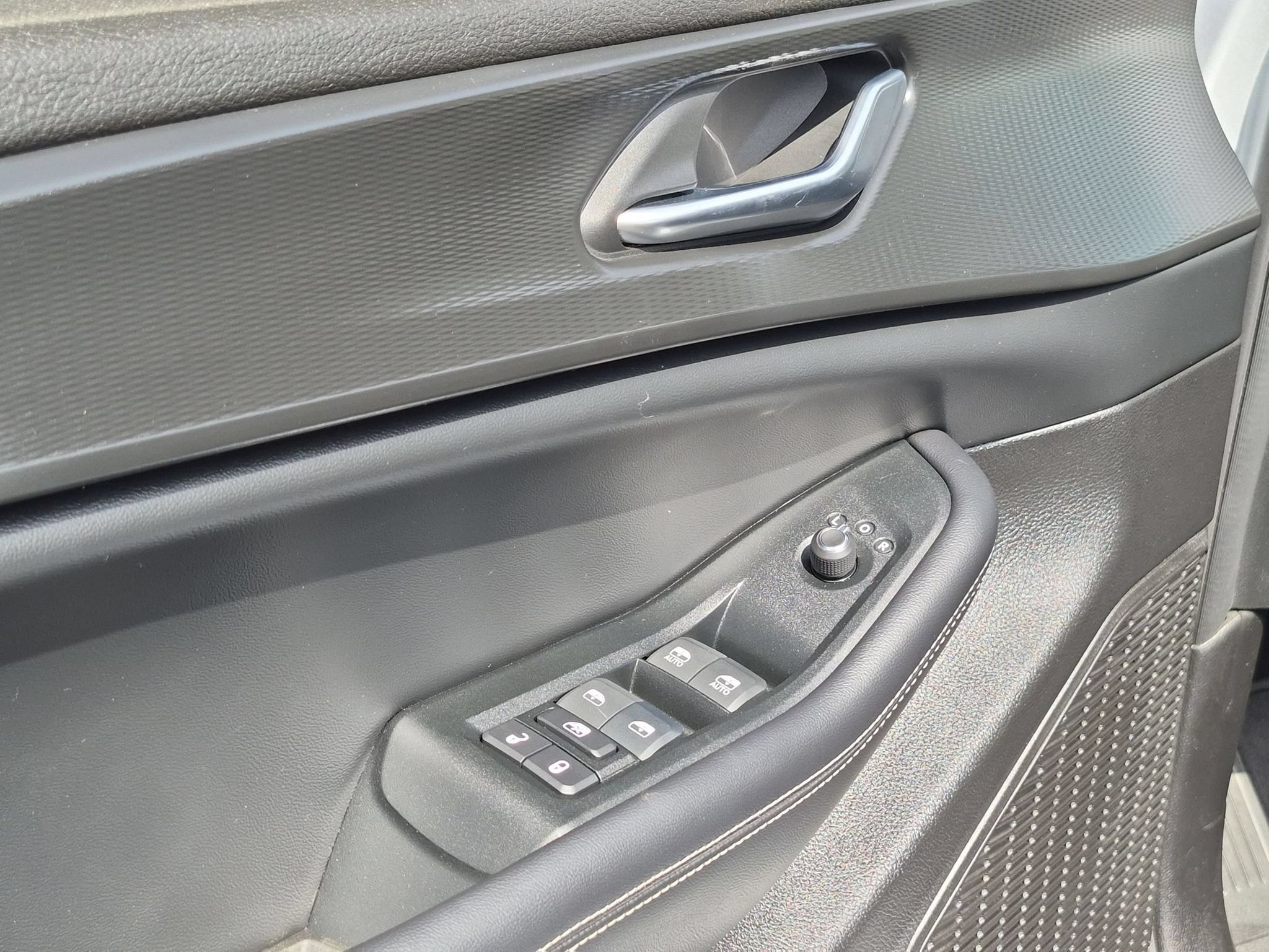 2024 Jeep Grand Cherokee L Altitude - Photo 12