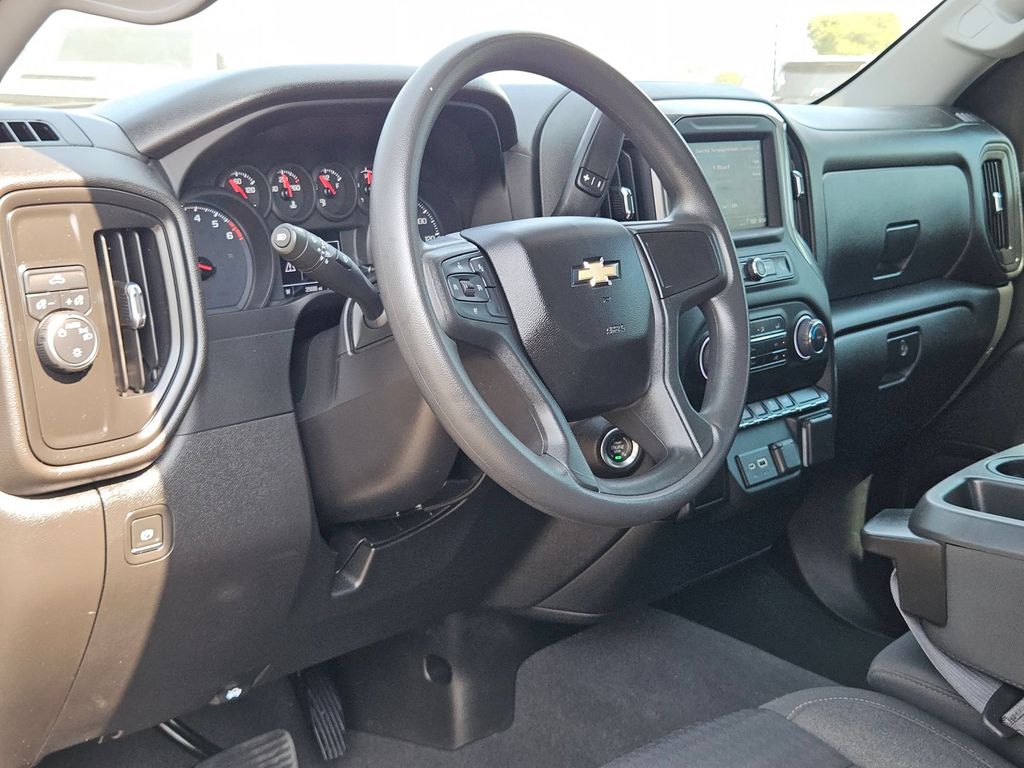 2022 Chevrolet Silverado 1500 Custom - Photo 10