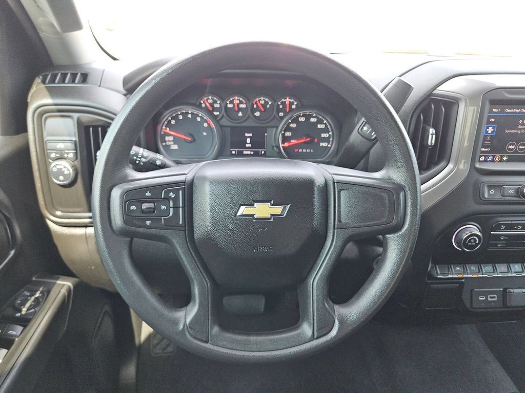 2022 Chevrolet Silverado 1500 Custom - Photo 20