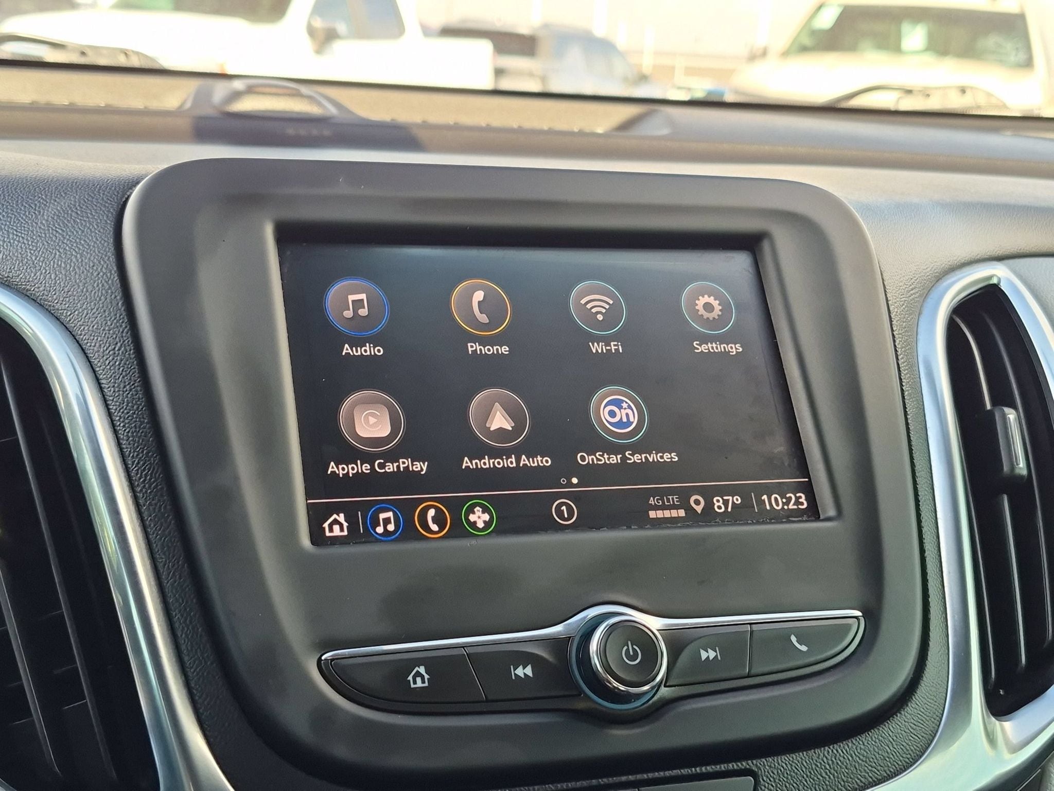 2022 Chevrolet Equinox LS - Photo 18