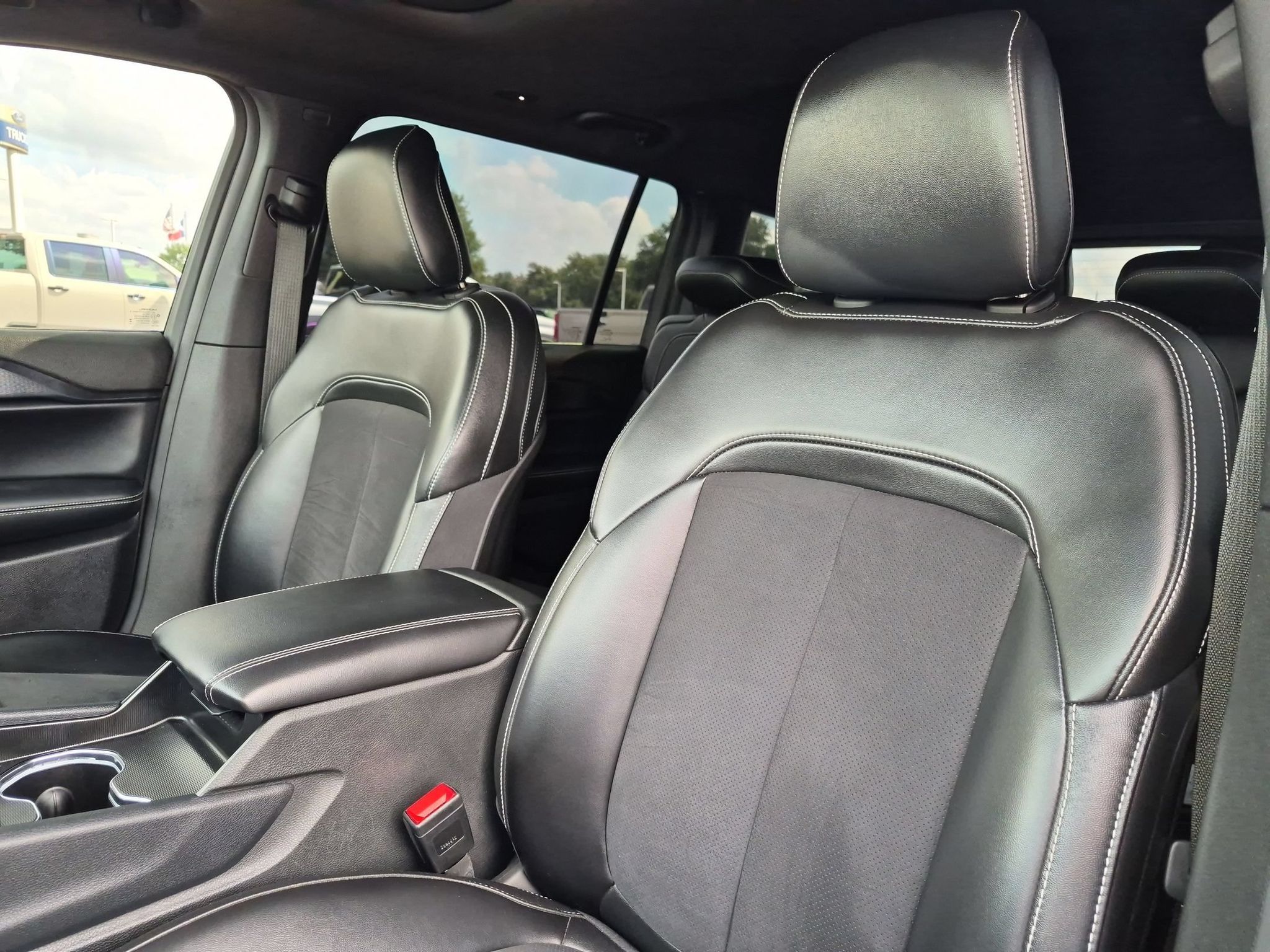 2024 Jeep Grand Cherokee L Altitude - Photo 13