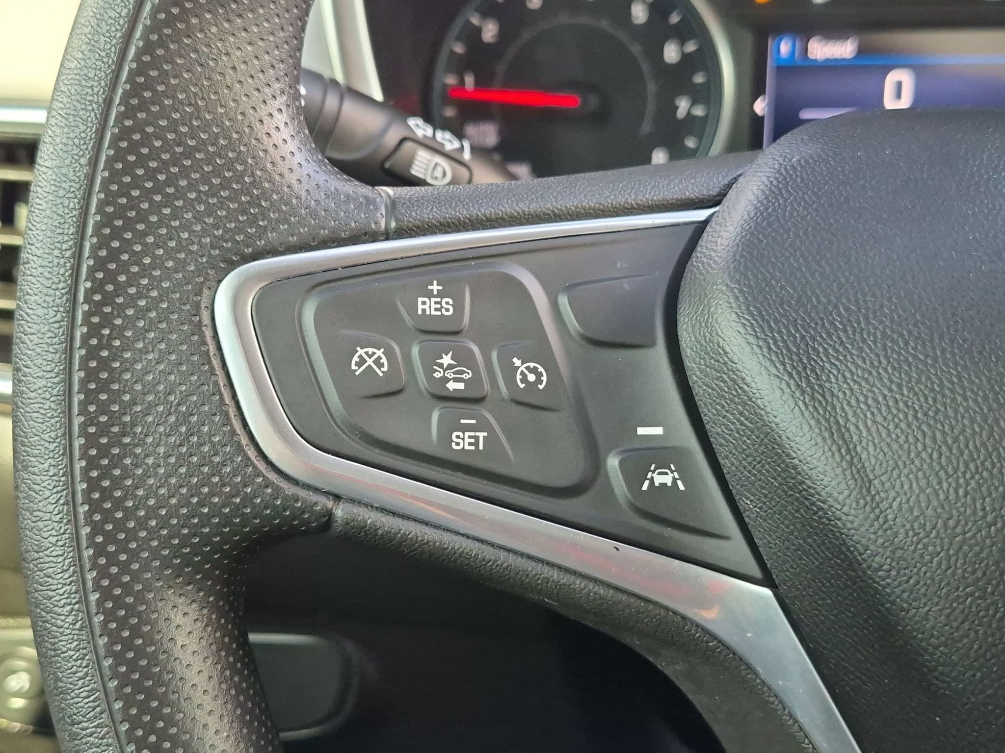 2022 Chevrolet Equinox LS - Photo 23