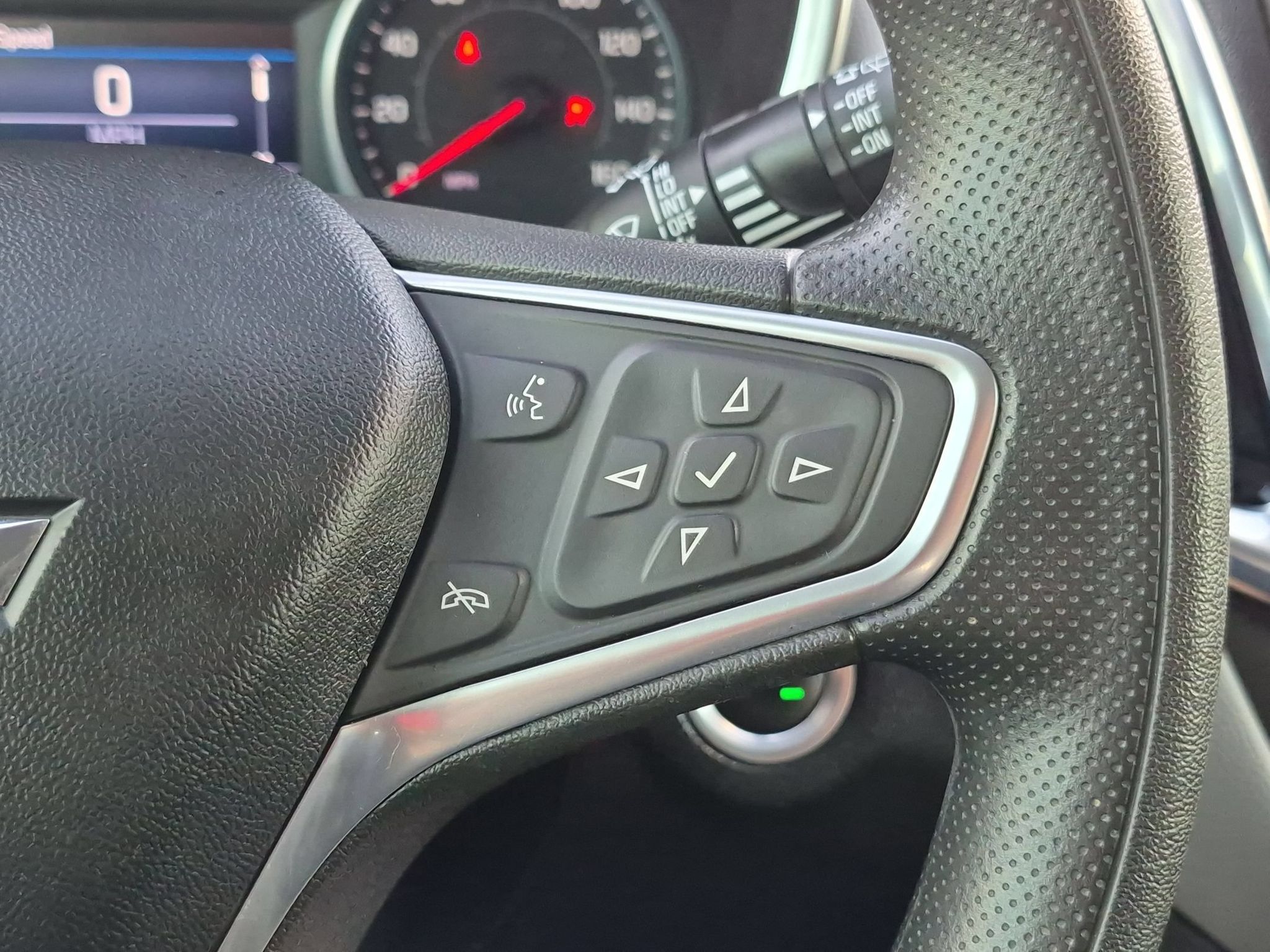 2022 Chevrolet Equinox LS - Photo 24