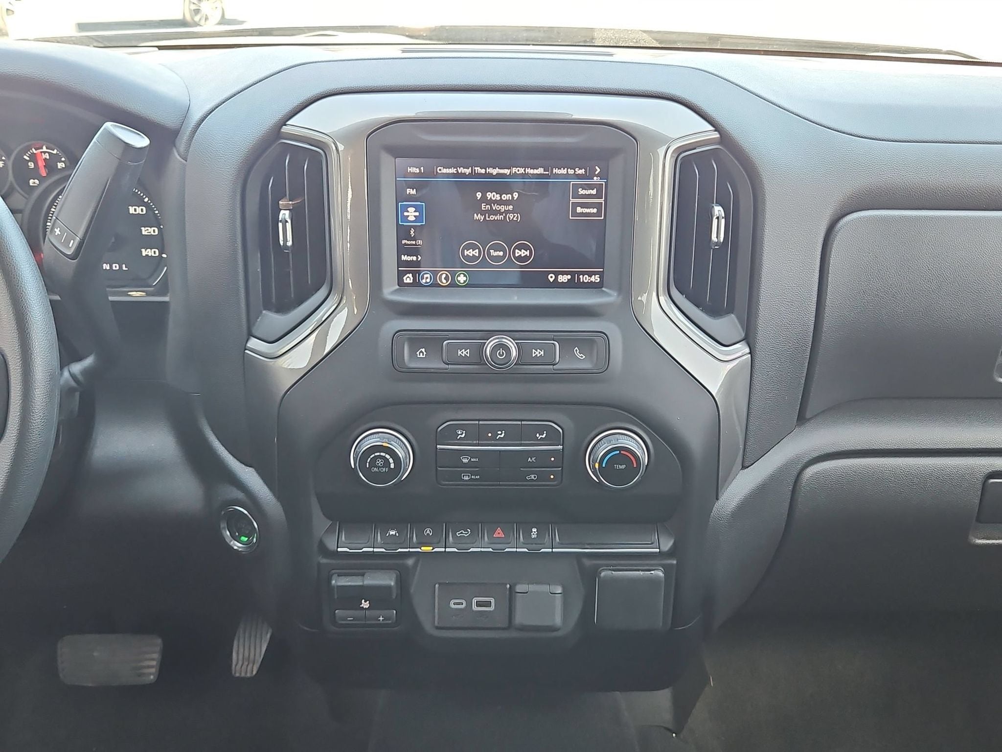 2025 Chevrolet Silverado 1500 Custom - Photo 17