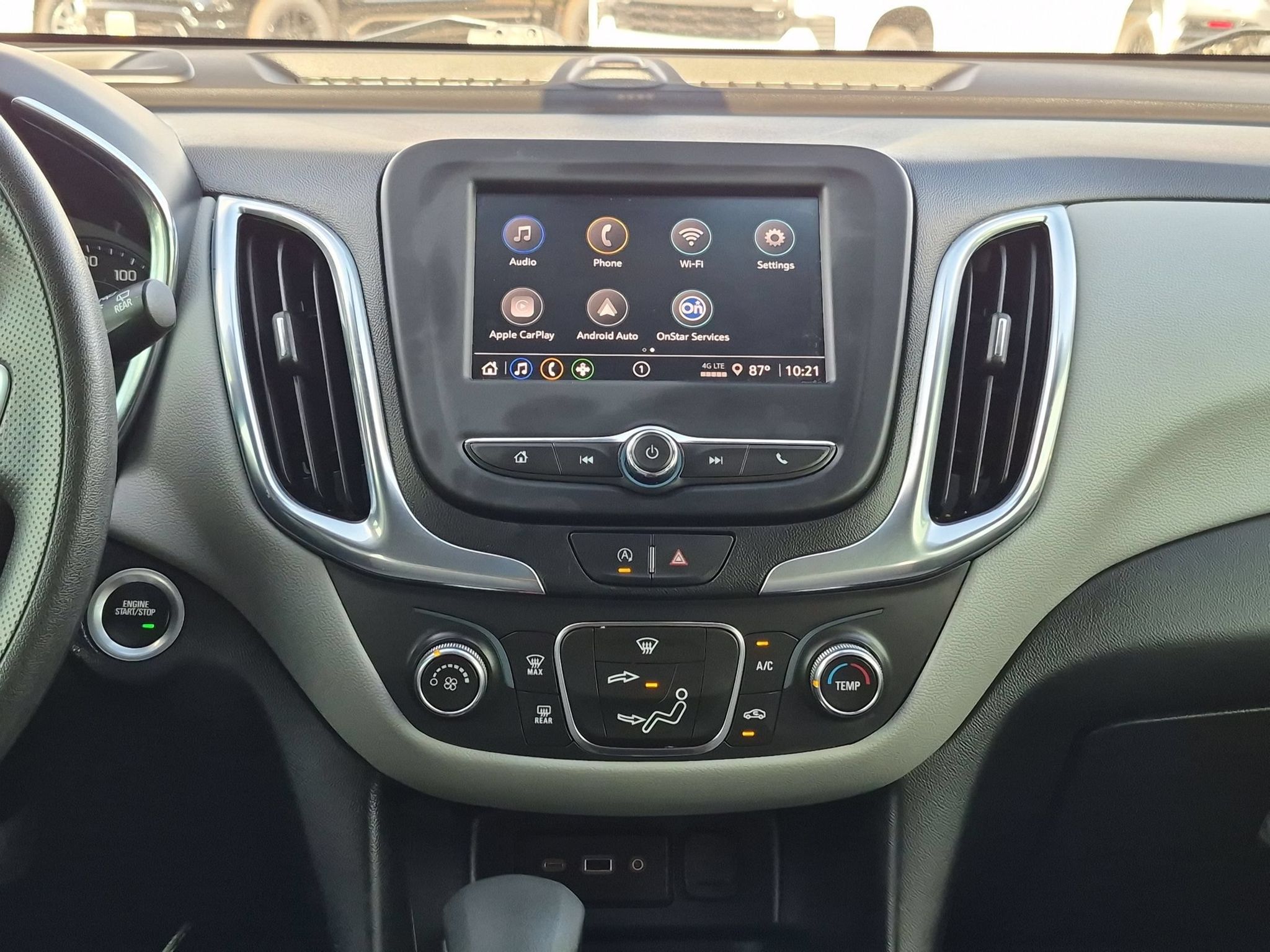 2022 Chevrolet Equinox LS - Photo 17