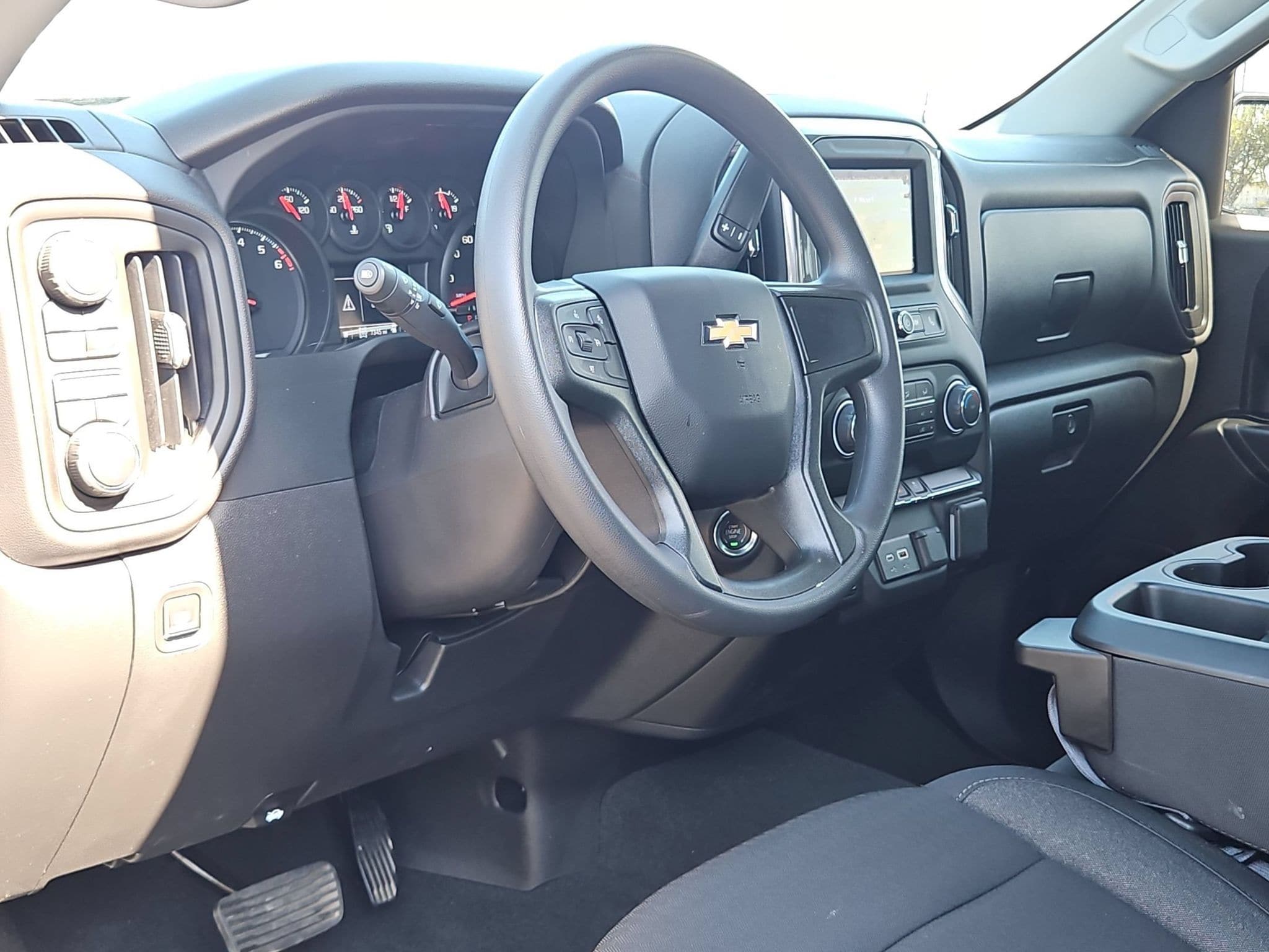 2025 Chevrolet Silverado 1500 Custom - Photo 10