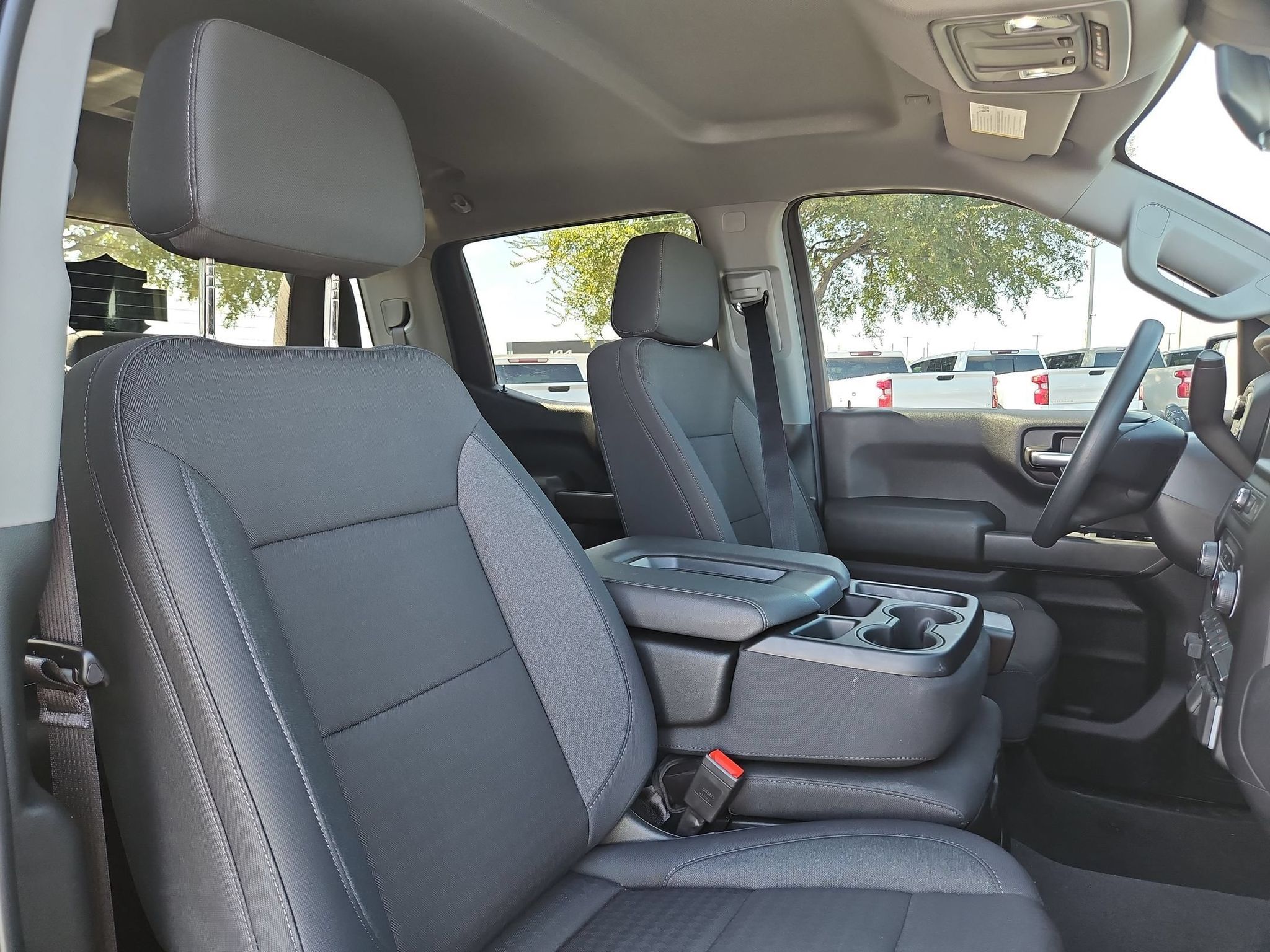 2025 Chevrolet Silverado 1500 Custom - Photo 30