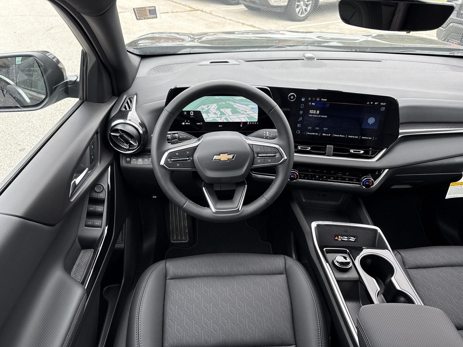 2027 Chevrolet Equinox LT - Photo 14