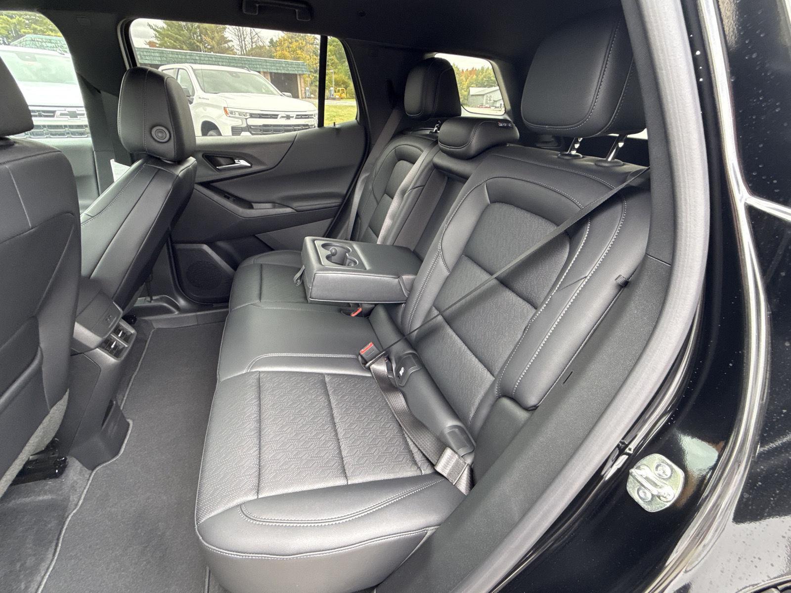 2027 Chevrolet Equinox LT - Photo 13