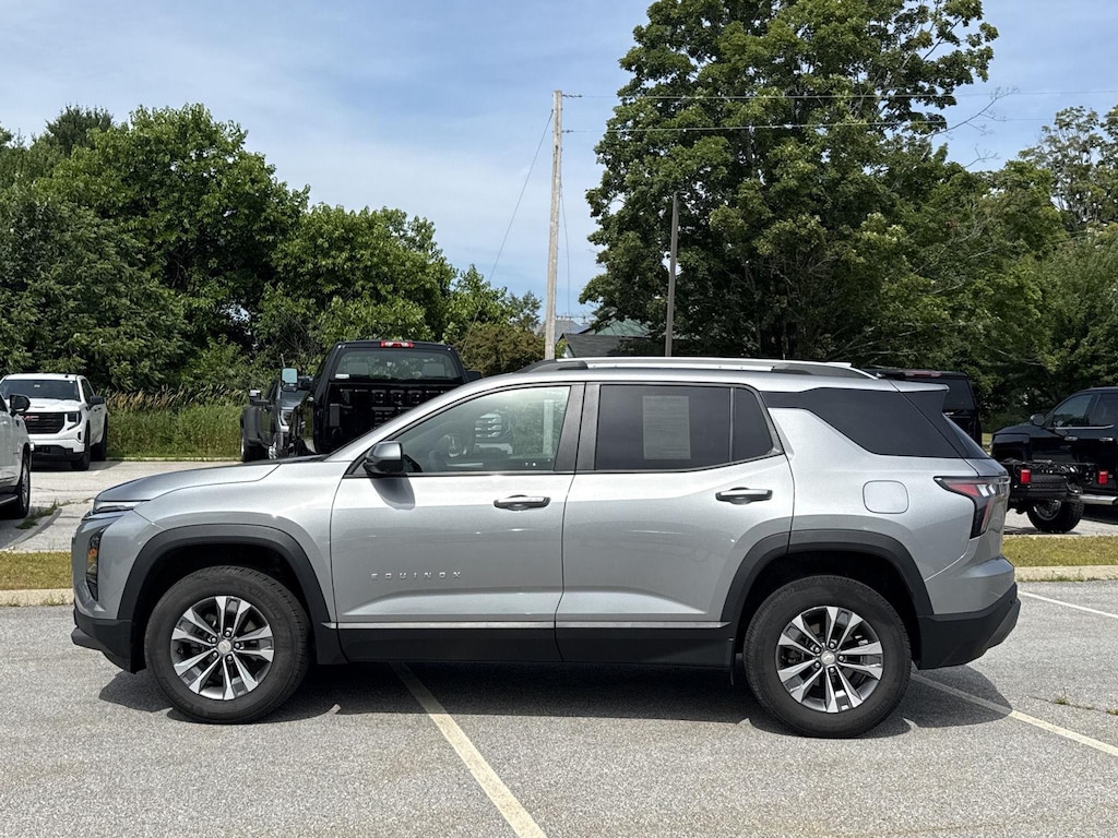 Used 2025 Chevrolet Equinox LT SUV