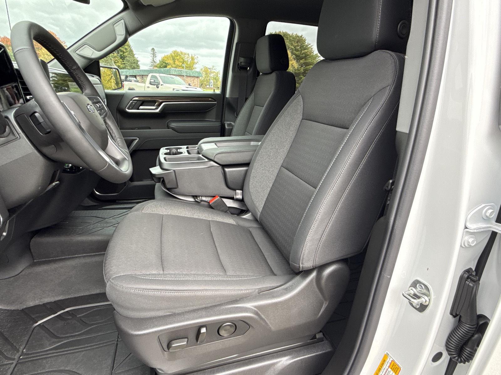 2026 Chevrolet Silverado 1500 RST - Photo 17
