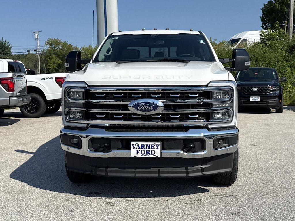 New 2026 Ford Super Duty F-350 SRW LARIAT Truck Crew Cab