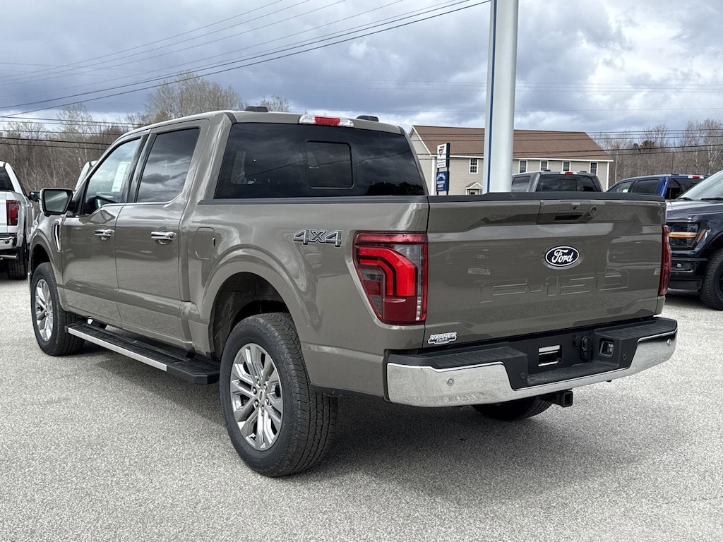 New 2026 Ford F-150 LARIAT Truck SuperCrew Cab