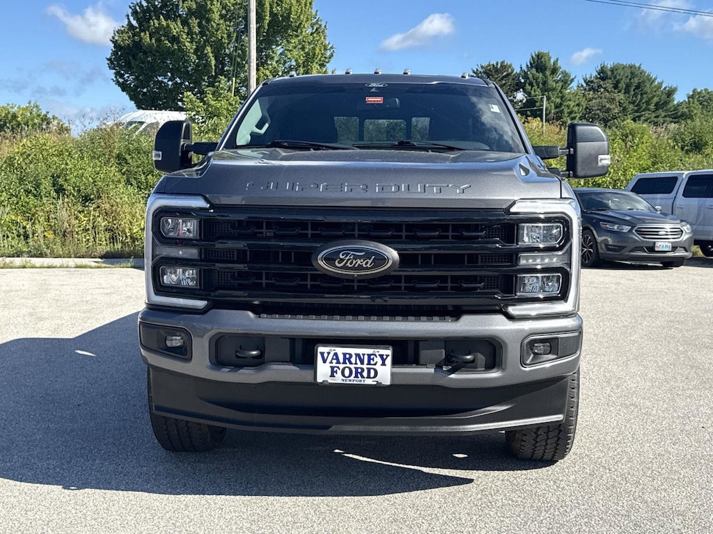 Used 2024 Ford Super Duty F-250 SRW LARIAT Truck Crew Cab