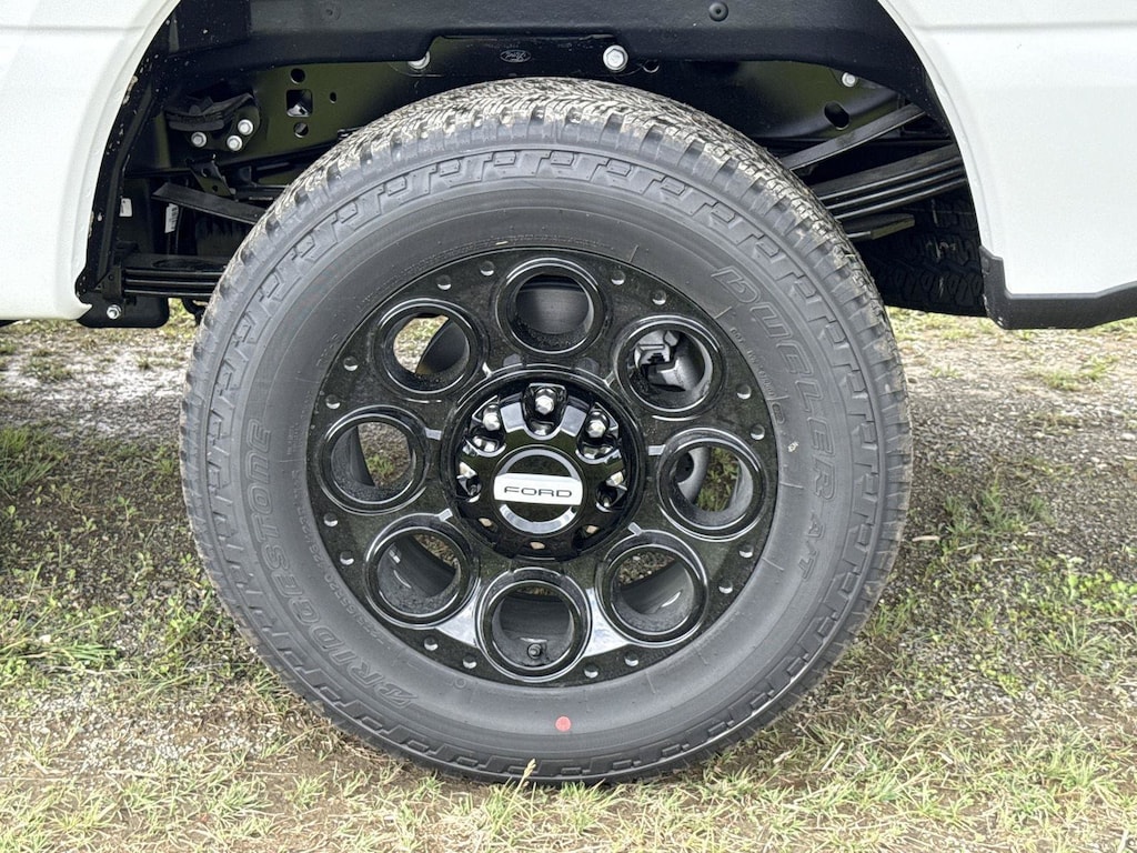 New 2026 Ford Super Duty F-350 SRW LARIAT Truck Crew Cab