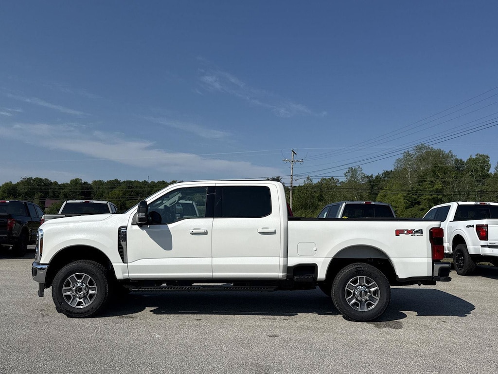 New 2026 Ford Super Duty F-350 SRW LARIAT Truck Crew Cab