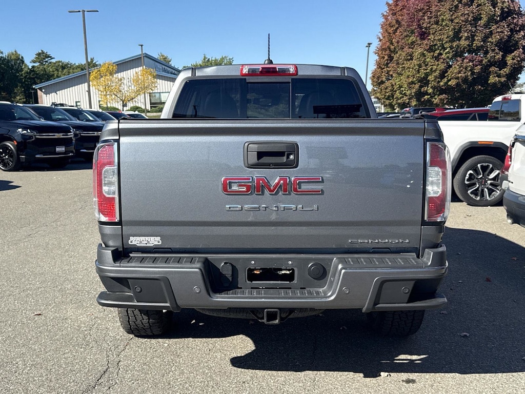 Used 2022 GMC Canyon Denali Truck Crew Cab