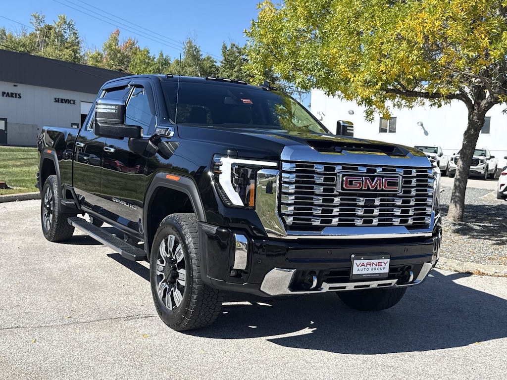 Used 2025 GMC Sierra 2500 HD Denali Truck Crew Cab