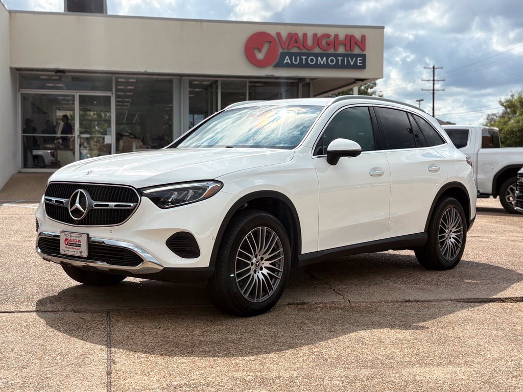 2026 Mercedes-Benz GLC Base