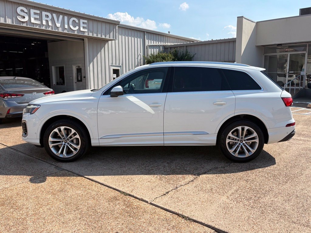 Used 2025 Audi Q7 55 Premium SUV