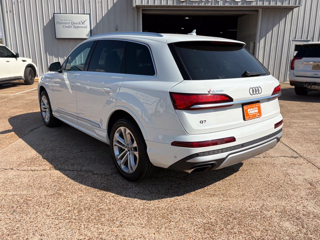 Used 2025 Audi Q7 55 Premium SUV