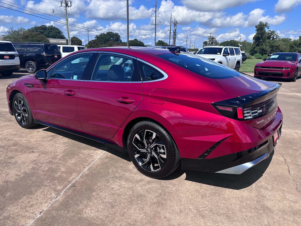 Used 2024 Hyundai Sonata SEL Sedan