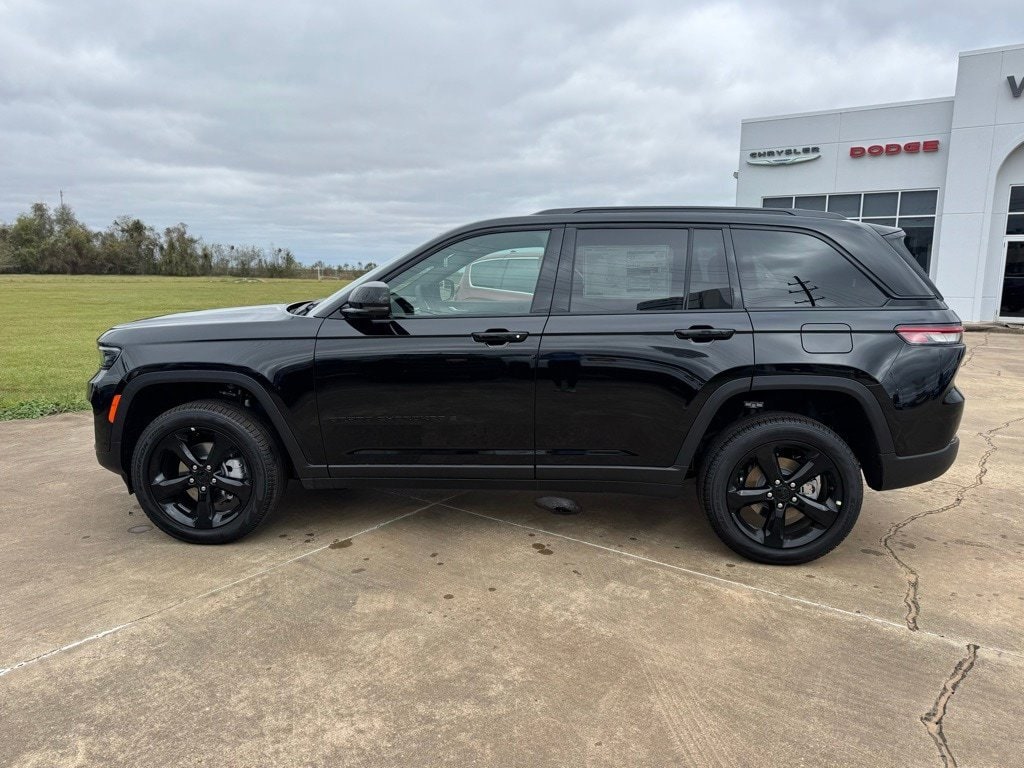 Used 2025 Jeep Grand Cherokee Limited SUV