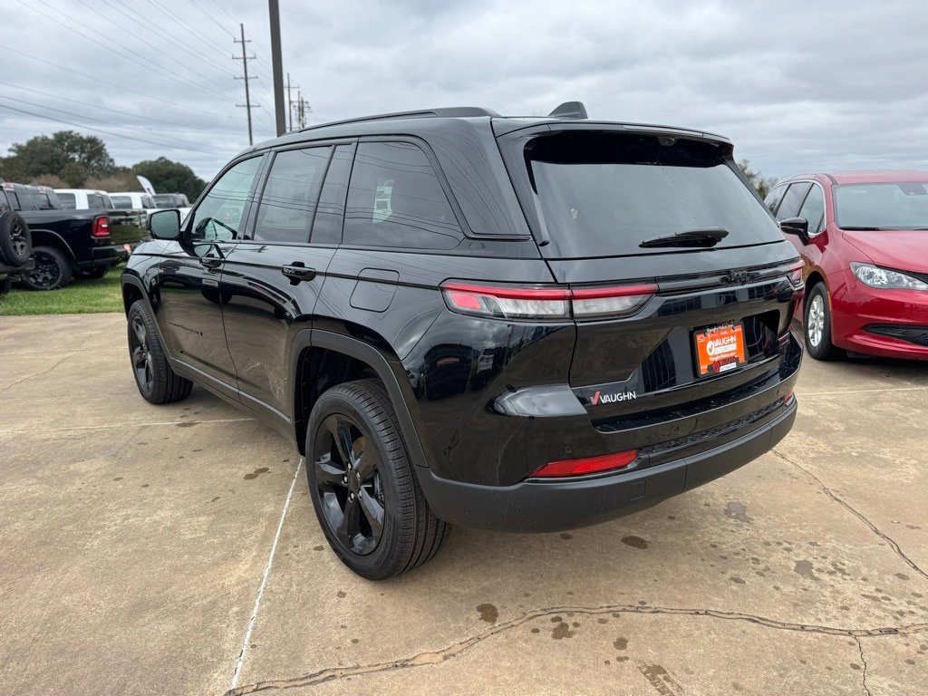 Used 2025 Jeep Grand Cherokee Limited SUV