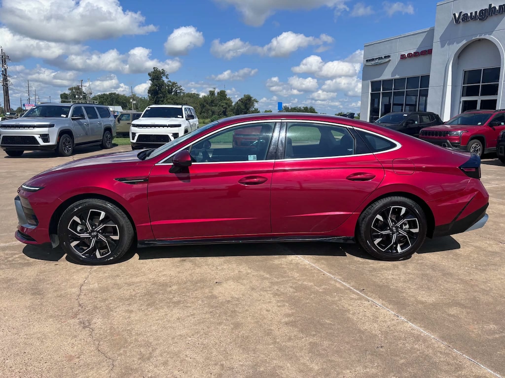 Used 2024 Hyundai Sonata SEL Sedan