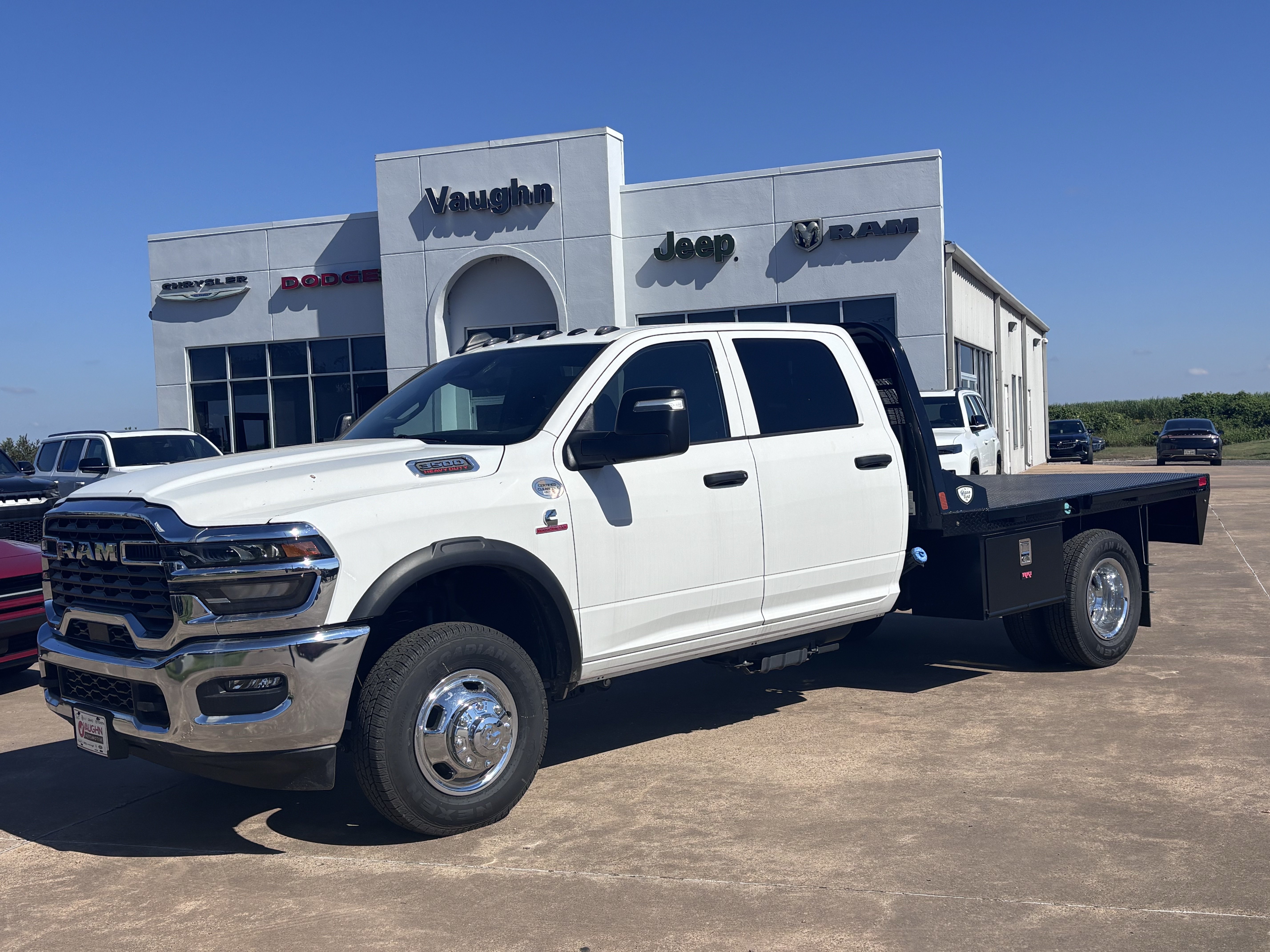 2026 Ram 3500 Chassis Cab TRADESMAN CREW   4X2 60' CA Pickup