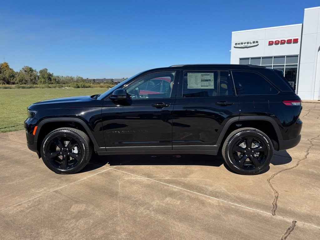 Used 2025 Jeep Grand Cherokee Limited SUV
