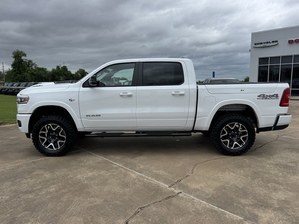 New 2026 Ram 1500 LARAMIE CREW CAB 4X4 5'7 BOX Pickup