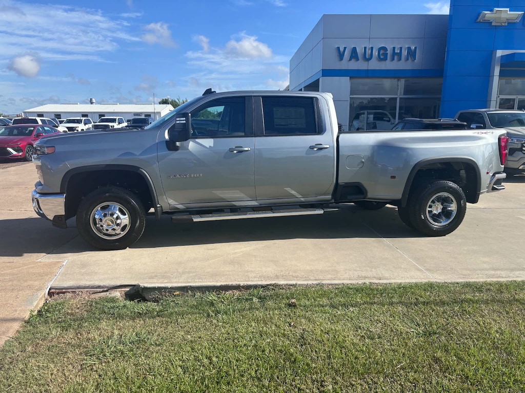 New 2026 Chevrolet Silverado 3500 HD LT DRW Truck